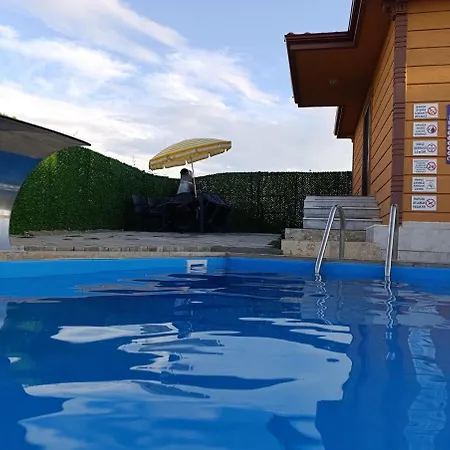 Kandira Villam