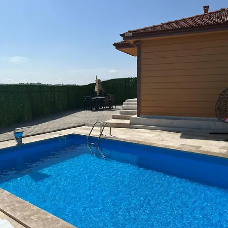 Kandira Villam Villa